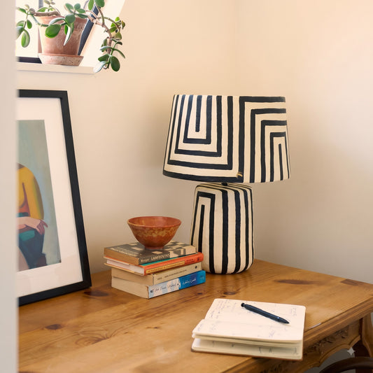 Maze Rhythm Table Lamp